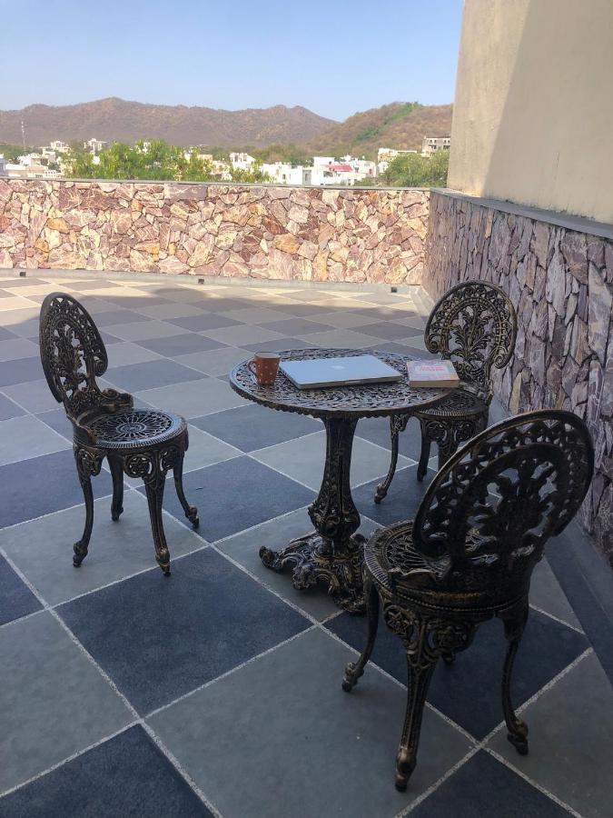 Jai Villa Homestay Удайпур Екстер'єр фото