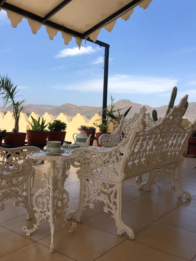 Jai Villa Homestay Удайпур Екстер'єр фото