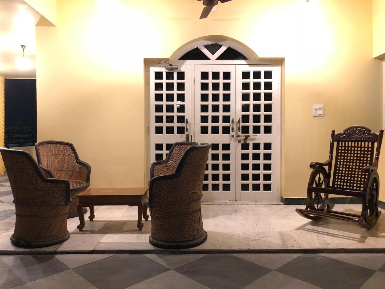 Jai Villa Homestay Удайпур Екстер'єр фото